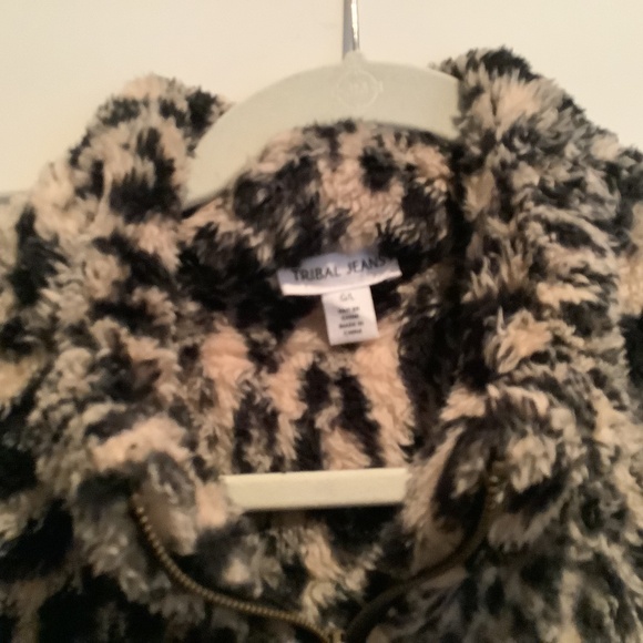 Tribal Brand Plush Animal Print Jacket - Picture 3 of 4
